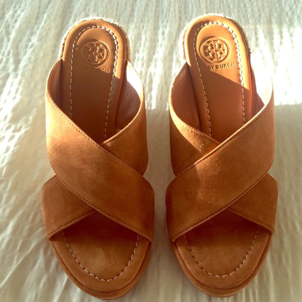 Wedge heels